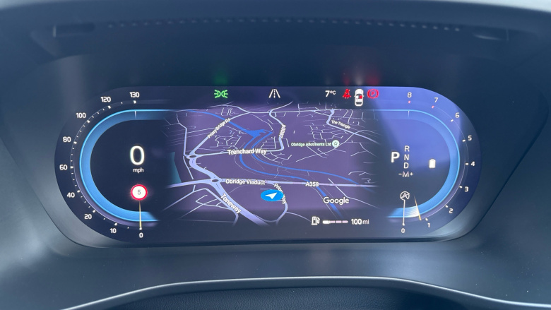 Volvo XC40 2.0 B4P Plus Dark 5dr Auto Petrol Estate